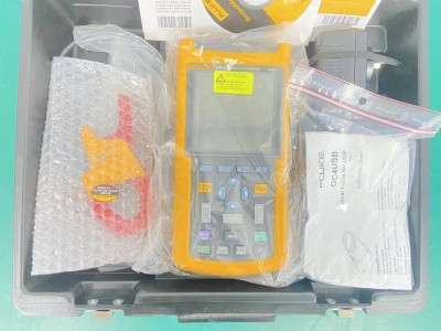 出售现货全新fluke125手持示波器图3